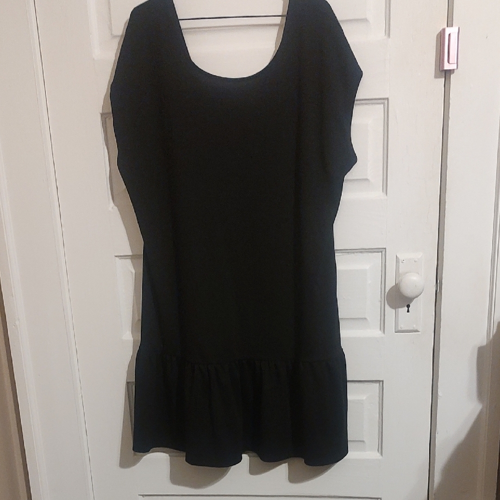 Chic Black Midi Dress